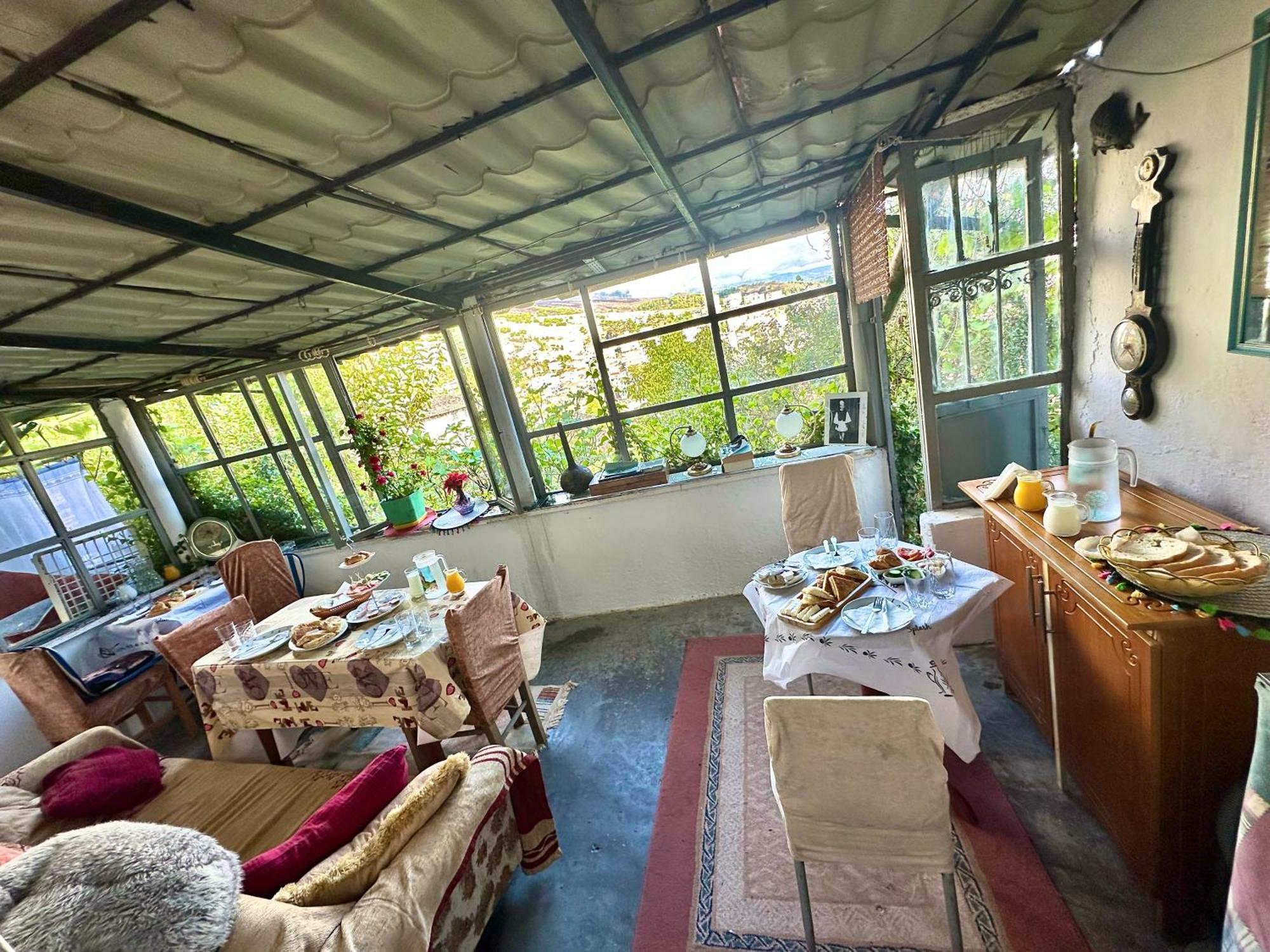 Grandpas House Hotel จีโรคาสเตอร์ ภายนอก รูปภาพ
